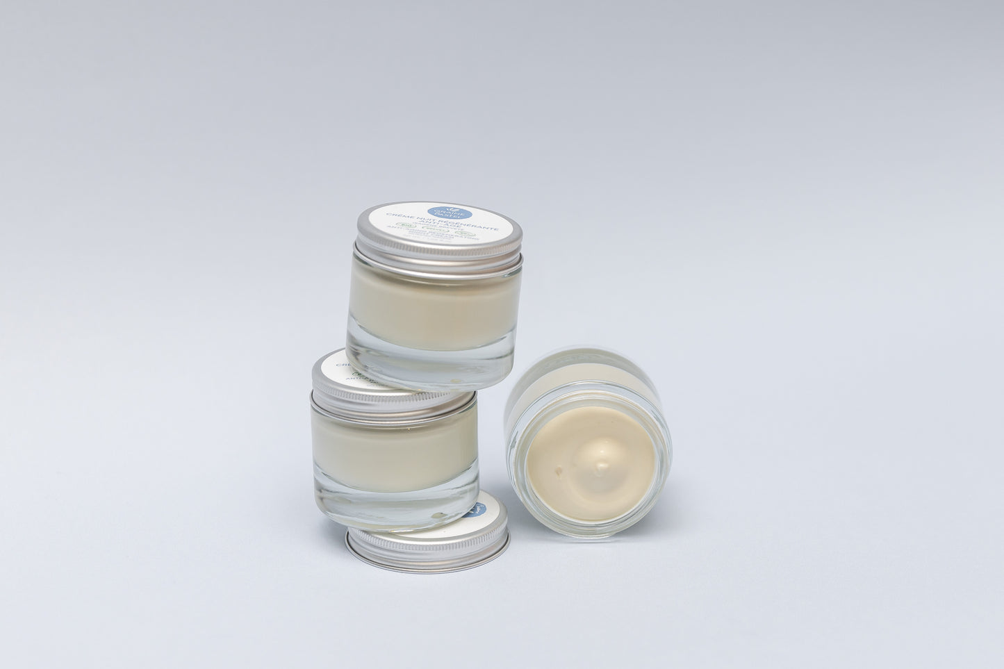 Pourquoi intégrer la Crème de Nuit Régénérante Anti-âge à votre routine beauté ?